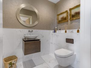 Photo 32- click for photo gallery